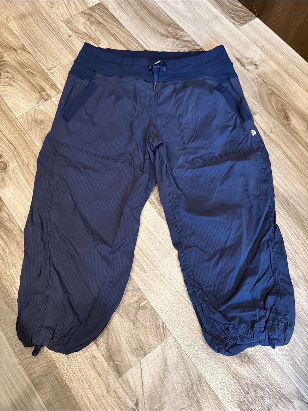 Lululemon Navy Dance Studio capris Women’s size 8